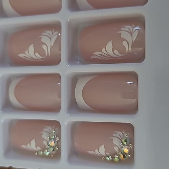 2/$16 Rhinestone French Manicure Press On Nails - Picture 8 of 8